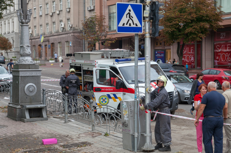 В Киеве из-за грозы повалены 200 деревьев и 5 опор электропередач